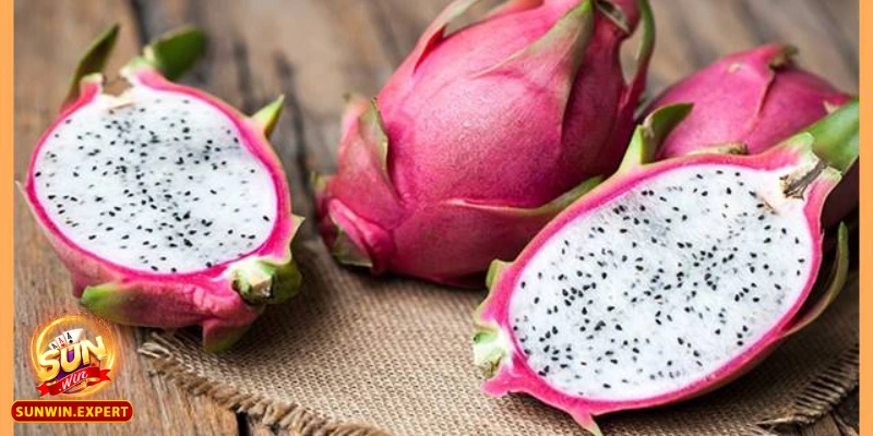 Mơ Thấy Thanh Long - Giải Mã Giấc Mơ Và Các Điềm Báo Thú Vị 4 Mơ thấy thanh long - Sự kiên trì và thử thách trong công việc